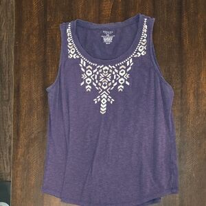 Sonoma Women's Tank Top with White Embroidery